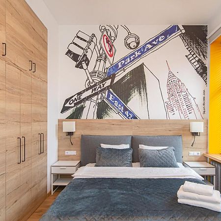 Modern Vilnius Old Town Apartment With Free Parking ภายนอก รูปภาพ